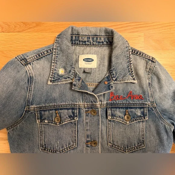 Embroidered Denim Jean Jacket Bae Area Daisy & Heart - Picture 7 of 8